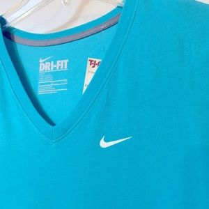 BRAND NEW Nike Dri-Fit T-Shirt